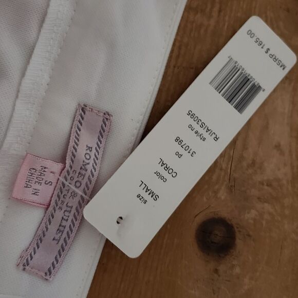 Romeo & Juliet Couture NWT Coral White Floral Skater Mini Skirt Lined - Picture 5 of 9